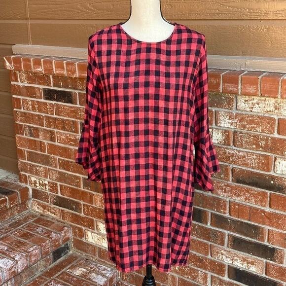 cloth & stone Dresses & Skirts - Cloth & Stone Red Buffalo Check Bell Sleeve Midi Dress Anthropologie Small